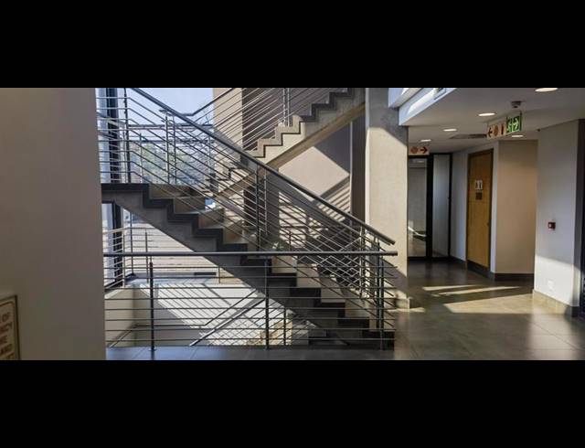 BUSINESS PROPERTY TO RENT IN LYNNWOOD